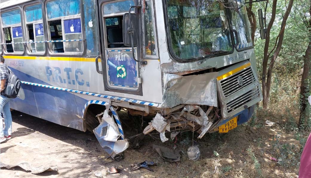 Car driver killed in head-on collision with PRTC bus car on Patiala-Nabha road