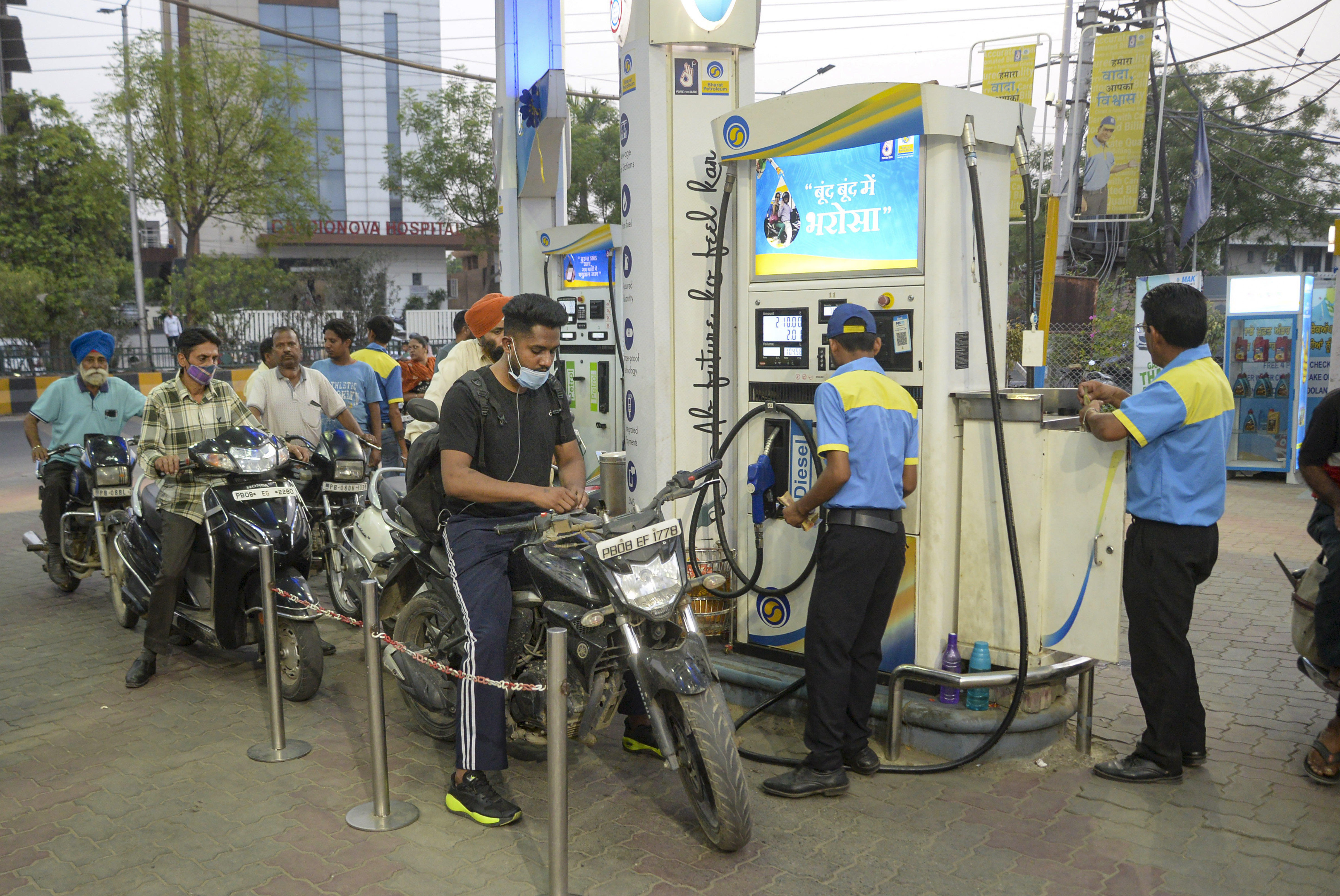 Govt-Opposition slugfest over cut in fuel taxes
