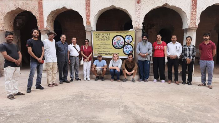 Workshop on traditional art of frescoes under way in Nandpur Guler fort