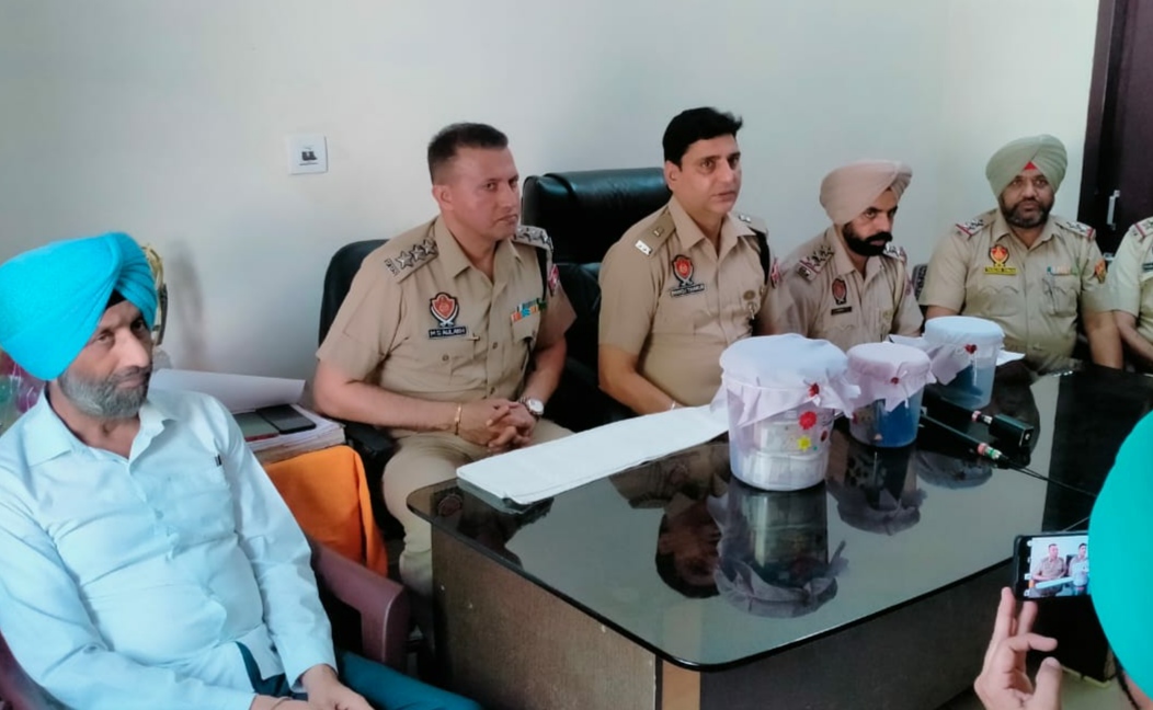 Amritsar Cops raid gangster’s home, seize weapons, cash & SUV