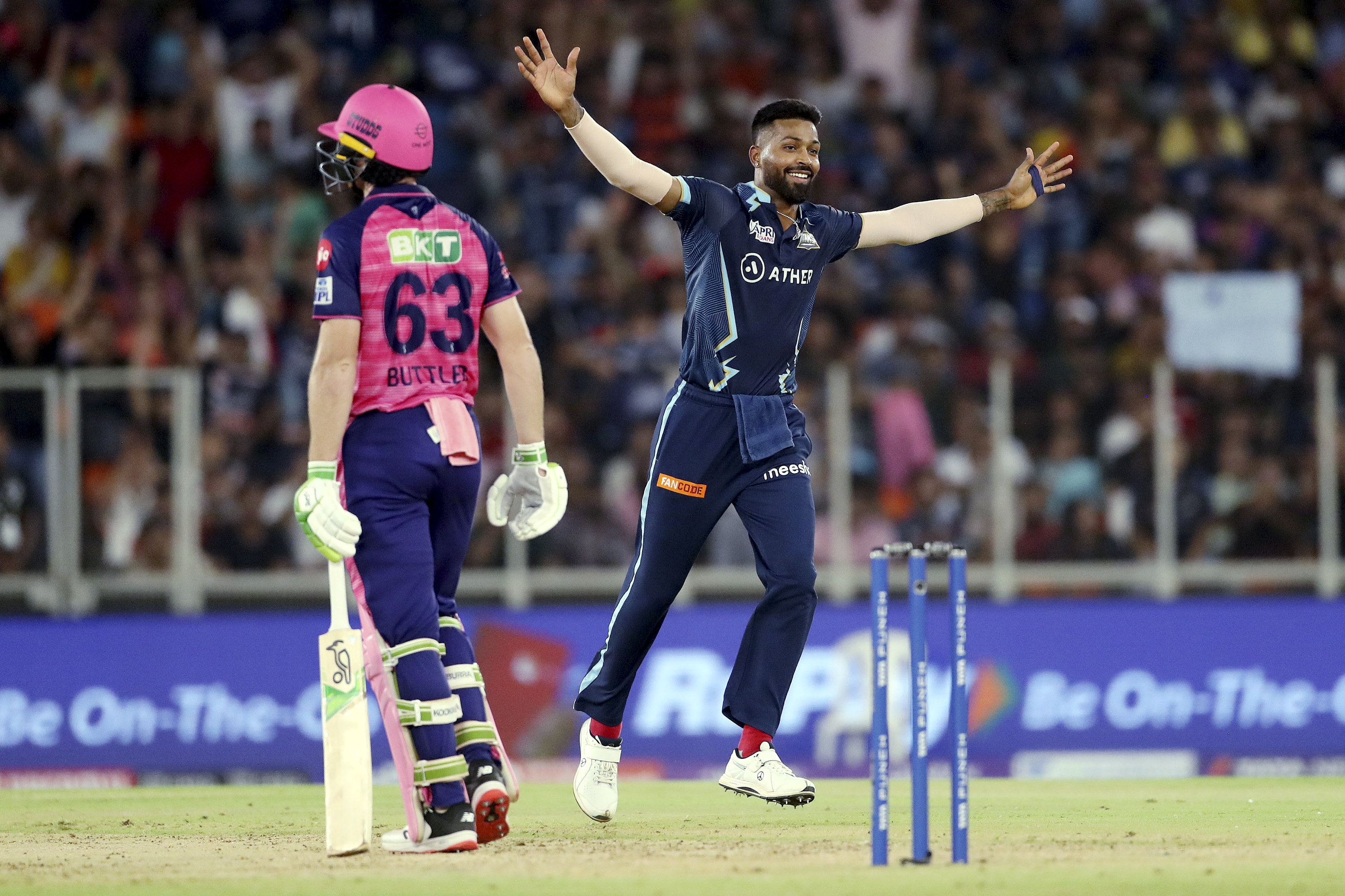 Hardik shines with ball as Gujarat limits Rajasthan to 130/9 in IPL final