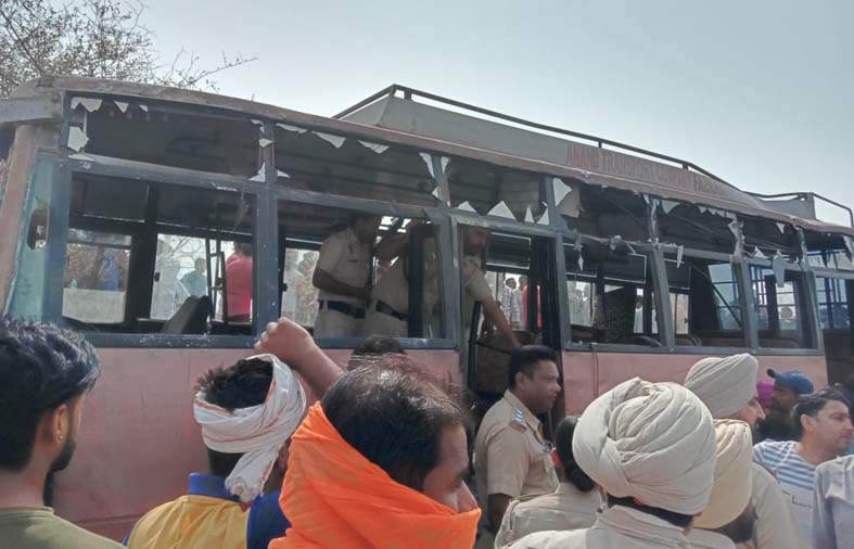 3 teenagers killed as bus skids off road in Punjab's Jalalabad, 30 injured