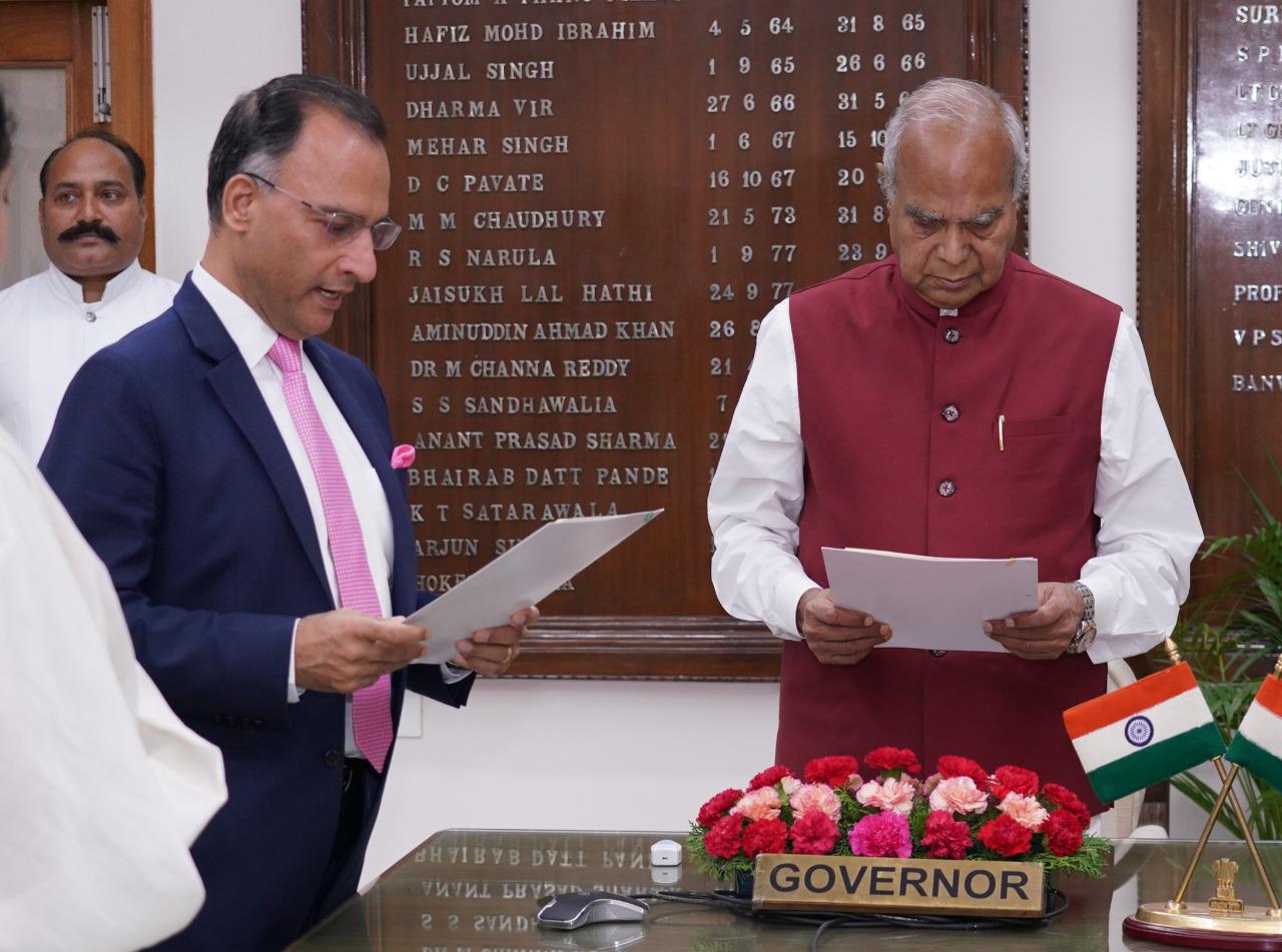 Ex-Adviser Vijay Dev takes oath as State Election Commissioner of Chandigarh