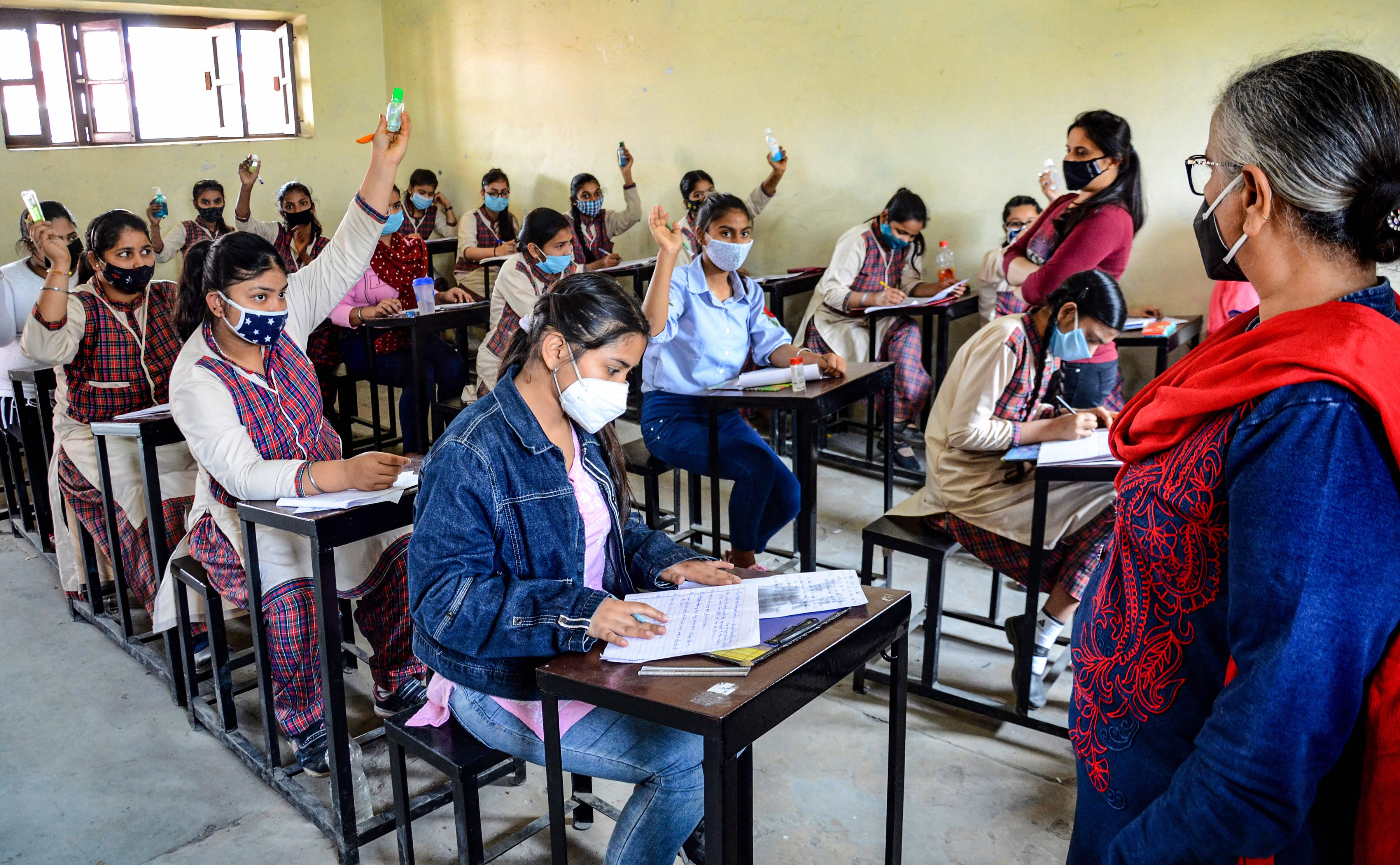 Punjab govt to give free uniform to 15.49 lakh government school students