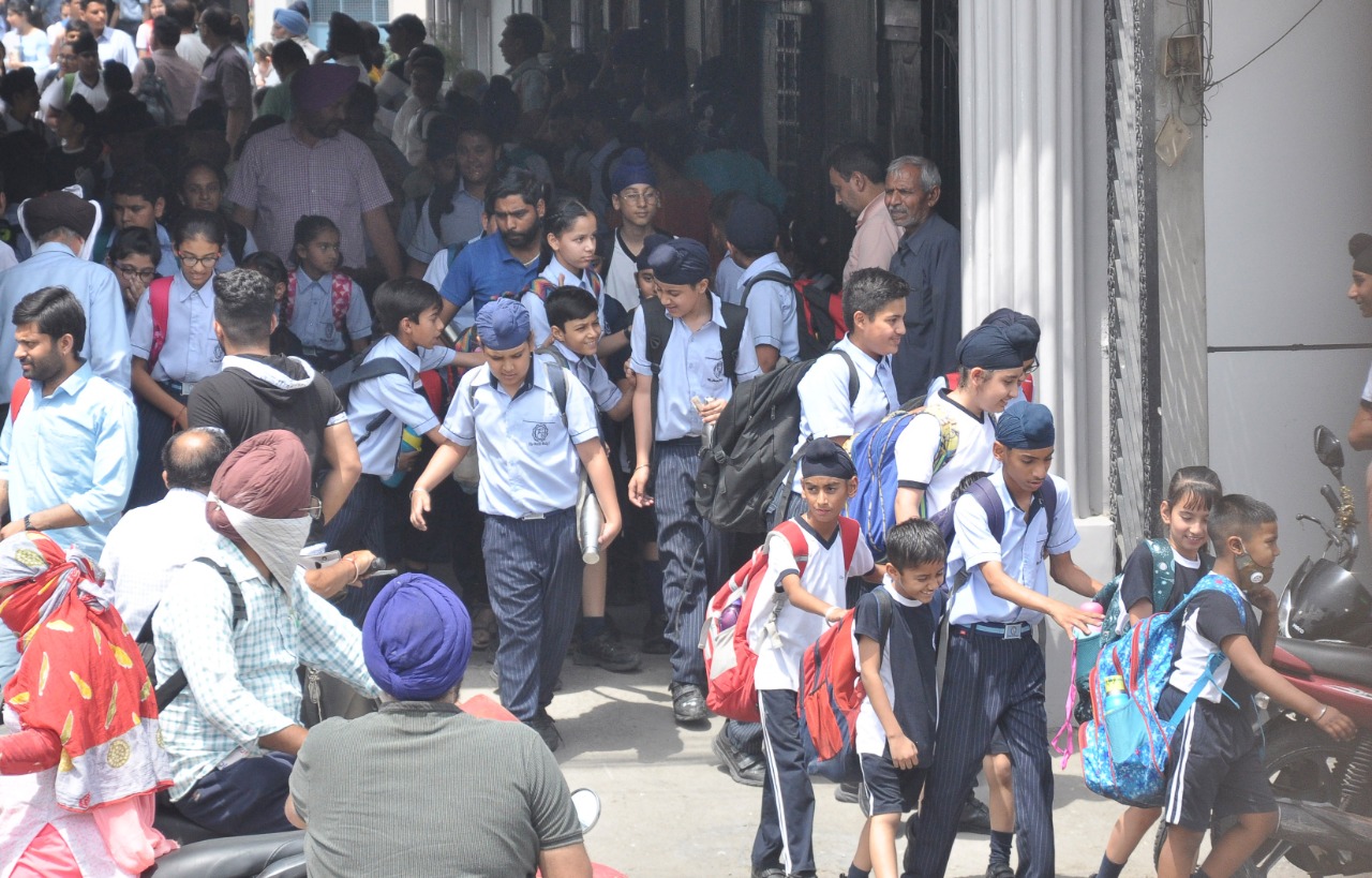 Classes in all Punjab schools to be held in offline mode from May 15 to May 31