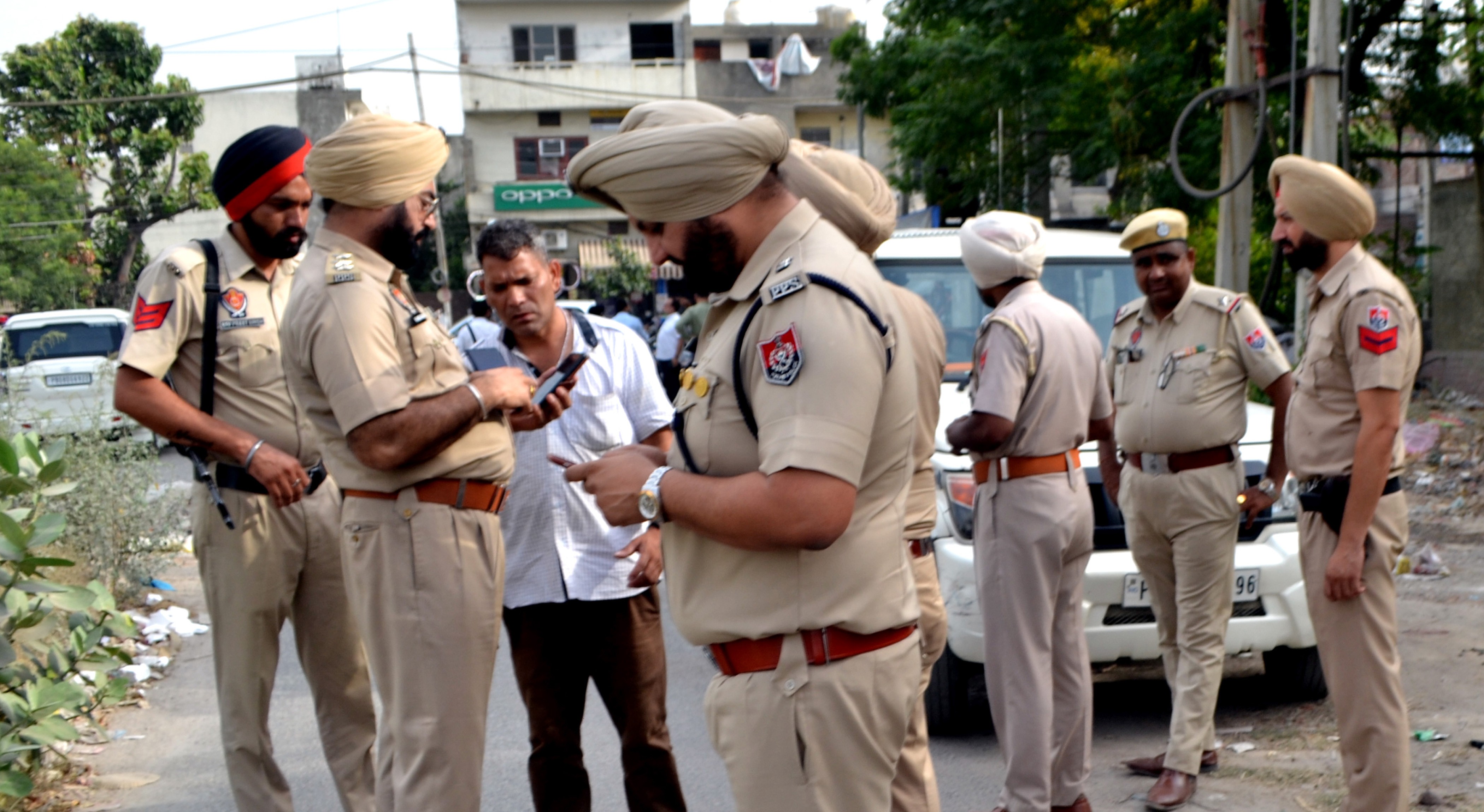 Carjackers spray something in driver's eyes, flee with car in Amritsar
