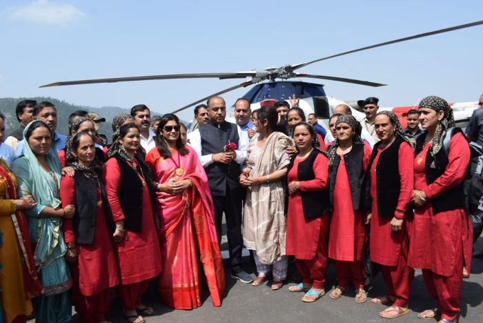 Himachal CM Jai Ram Thakur opens silk seed centre at Thunag