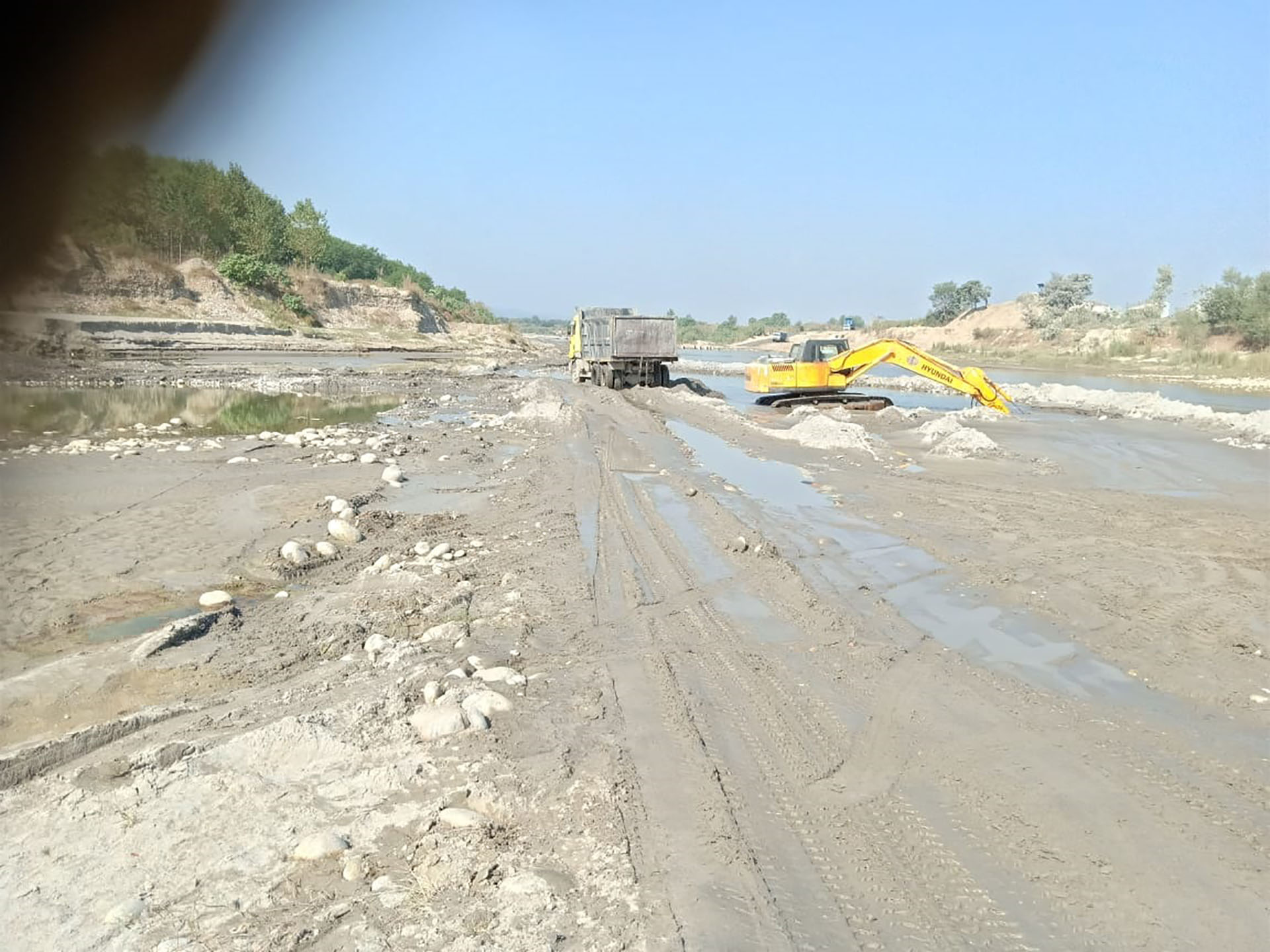 Mining resumes in Ropar, sand prices may decline