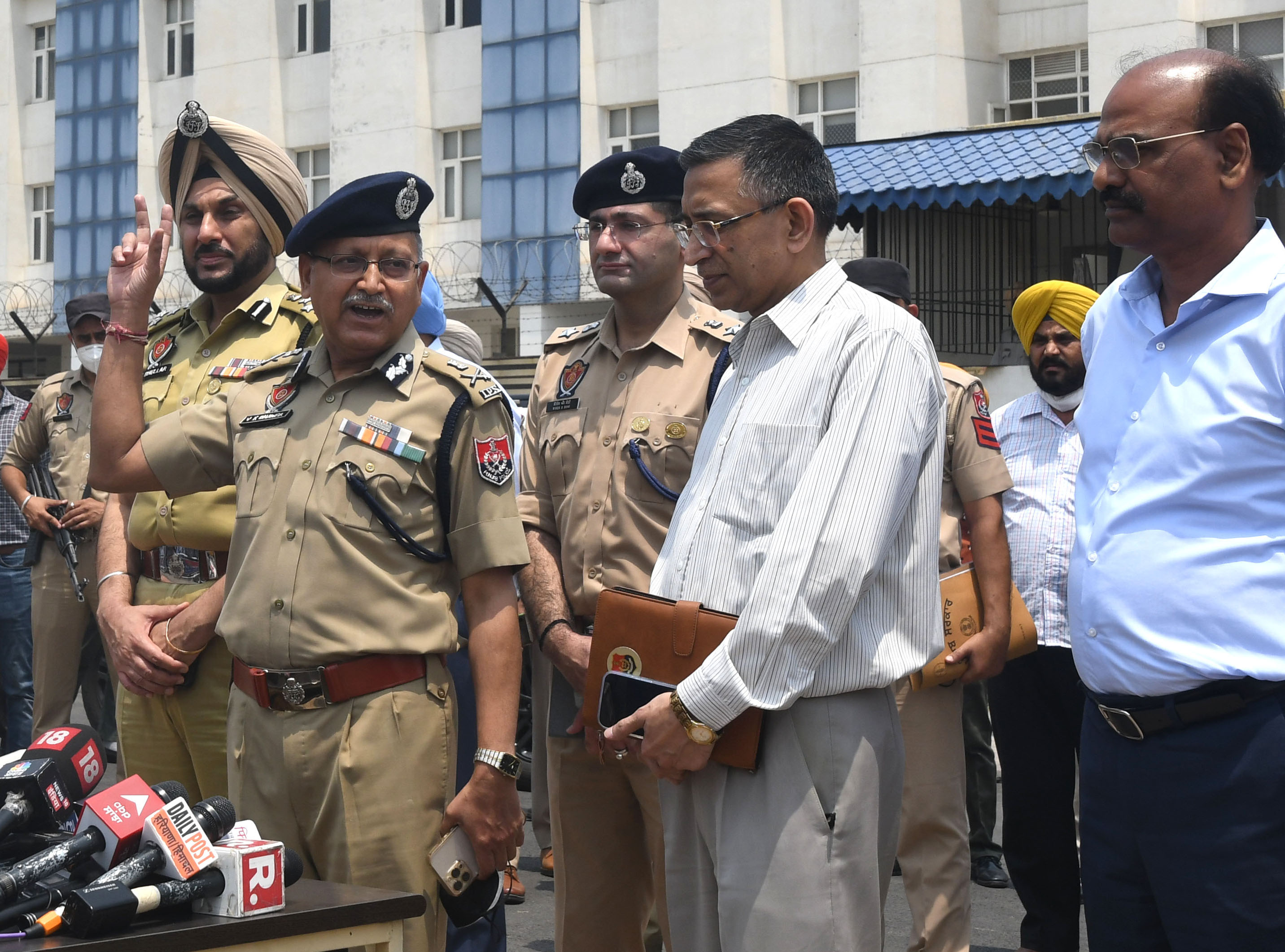 2 detained for blast in Mohali, Pakistan terrorist's role suspected