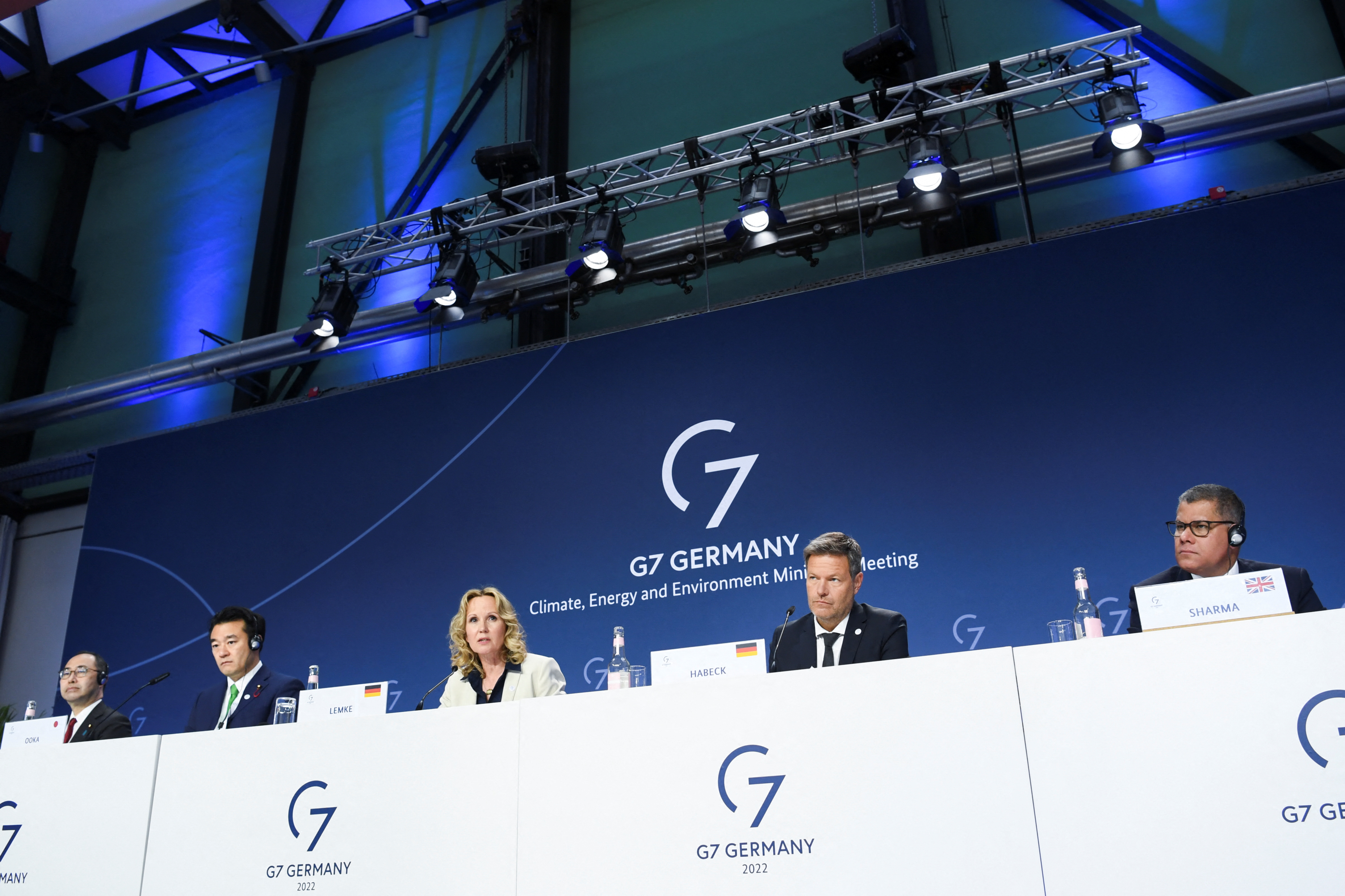 G-7 pledges put coal on notice, could boost climate aid