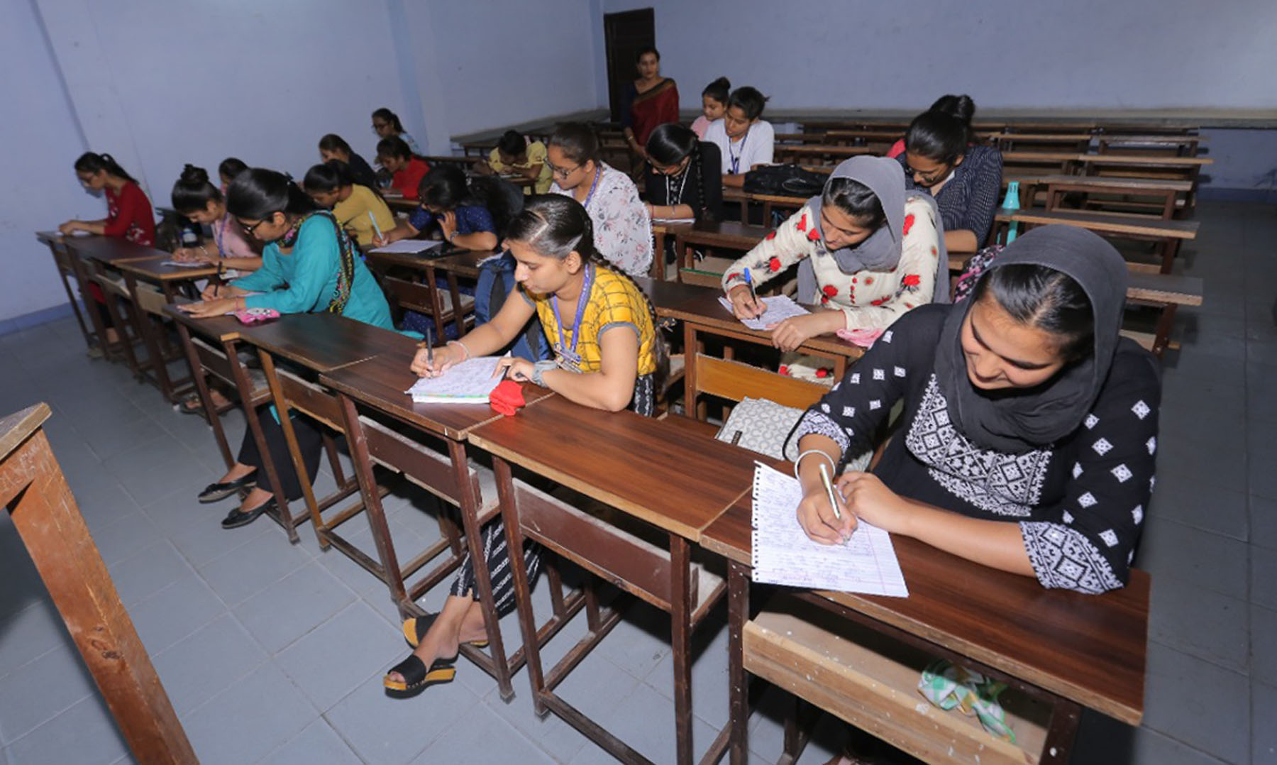 essay writing competition in maharashtra