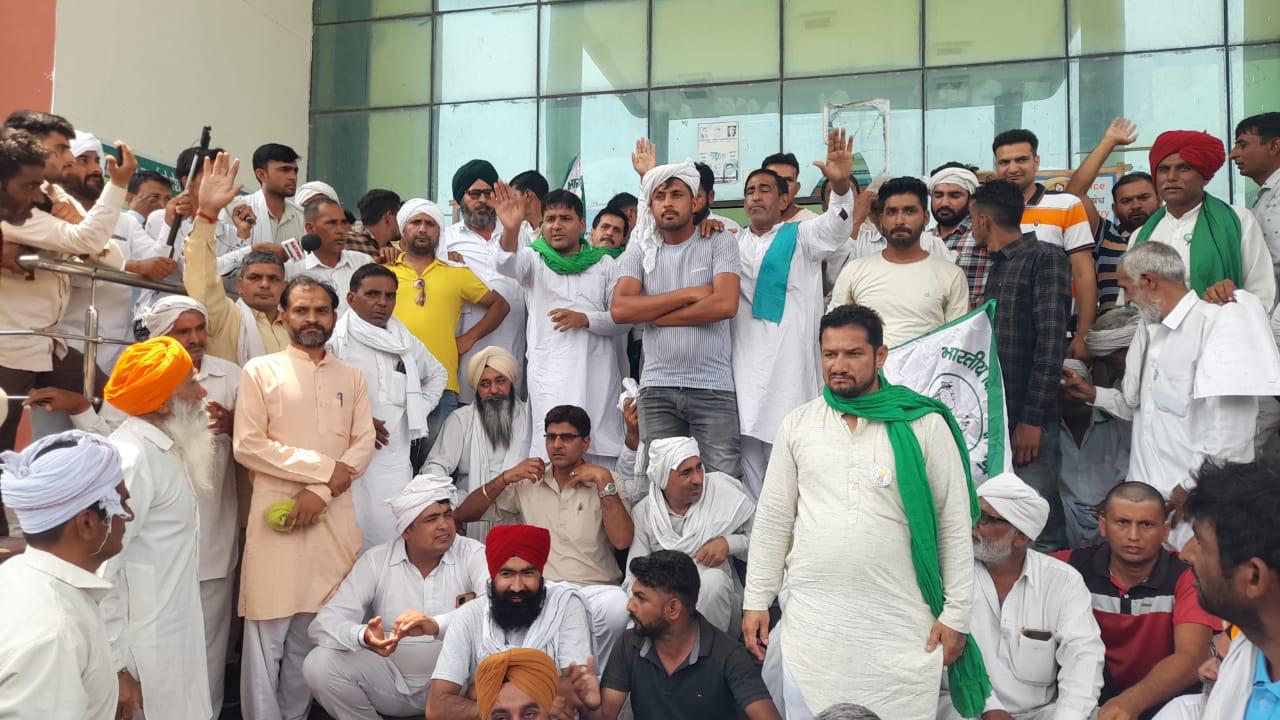 Farmers in Kaithal protest delay in tubewell connections