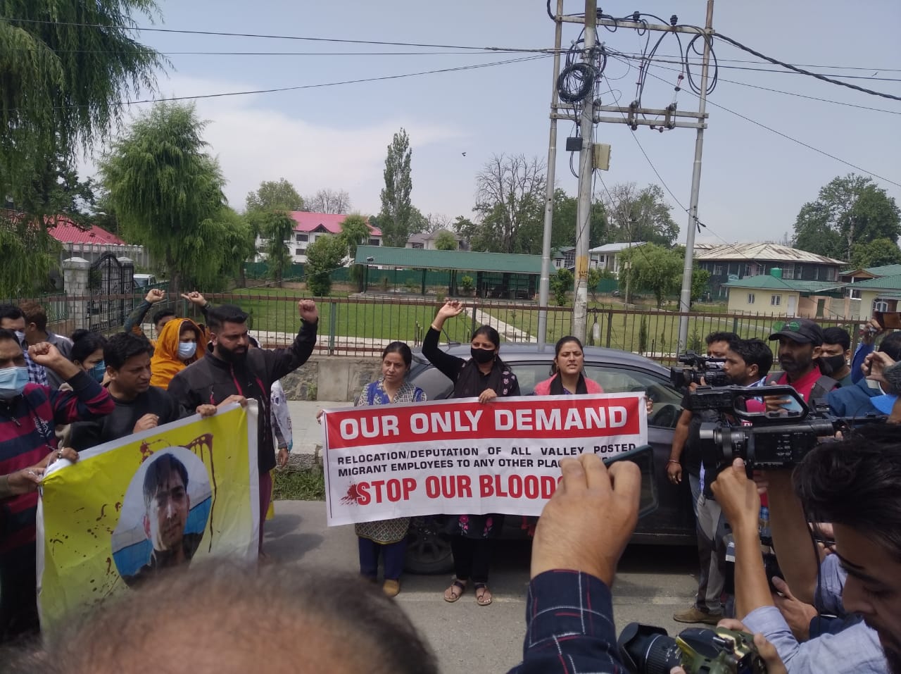 Rahul Bhat's killing: Kashmiri Pandits take out protest march in Srinagar