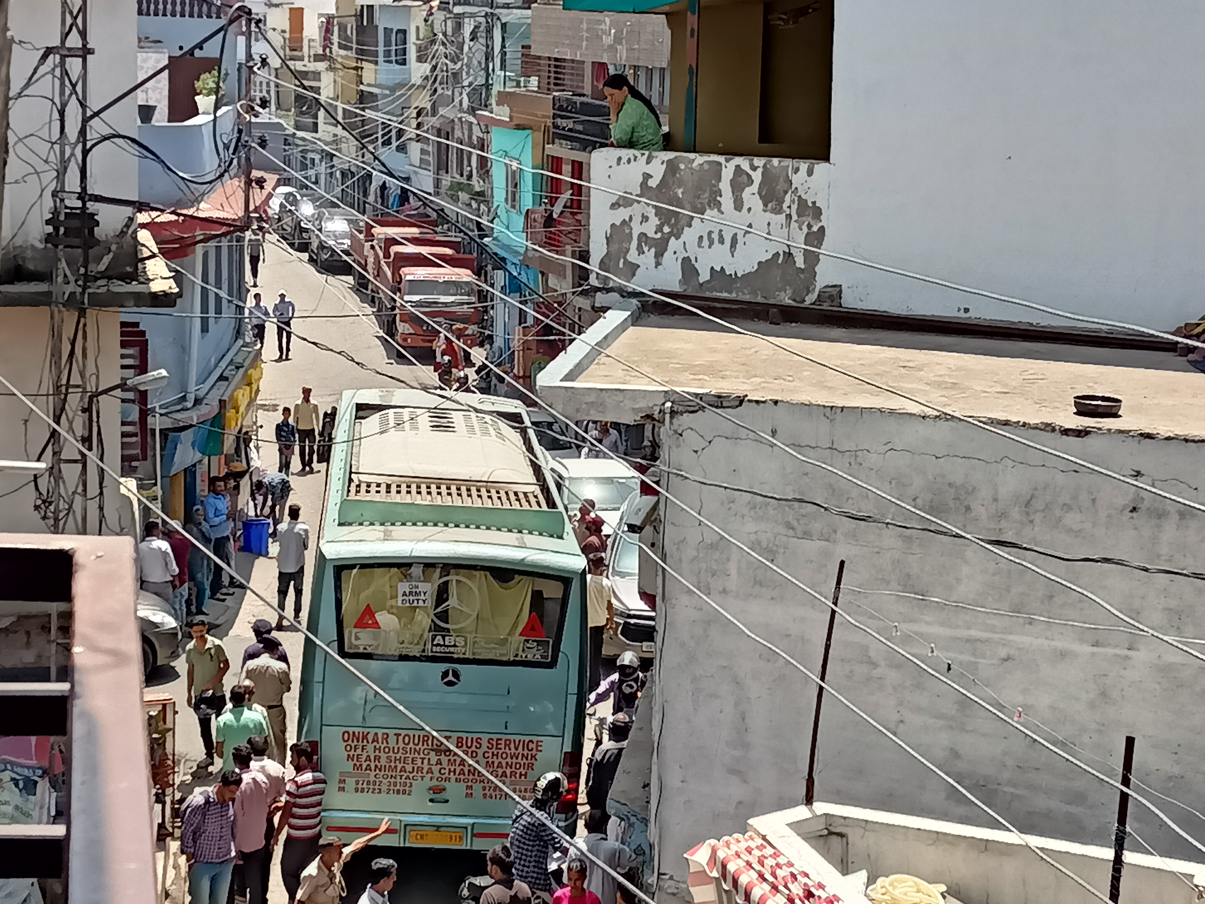 Plying of luxury buses a risky affair at Garkhal junction