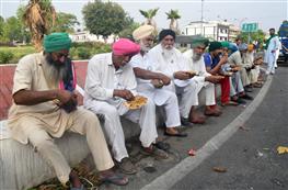 Tricity relieved as farmers clear road in Mohali