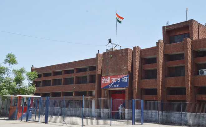 Cop held with tobacco in Ludhiana Central Jail