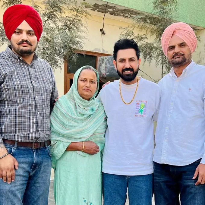 Don't leak Moosewala's unfinished work, hand over content to his father or legal action will be taken, Gippy Grewal warns music producers