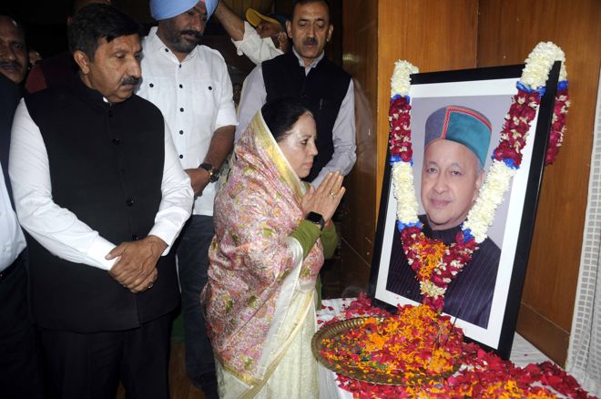 Himachal ex-CM Virbhadra Singh remembered on birth anniversary