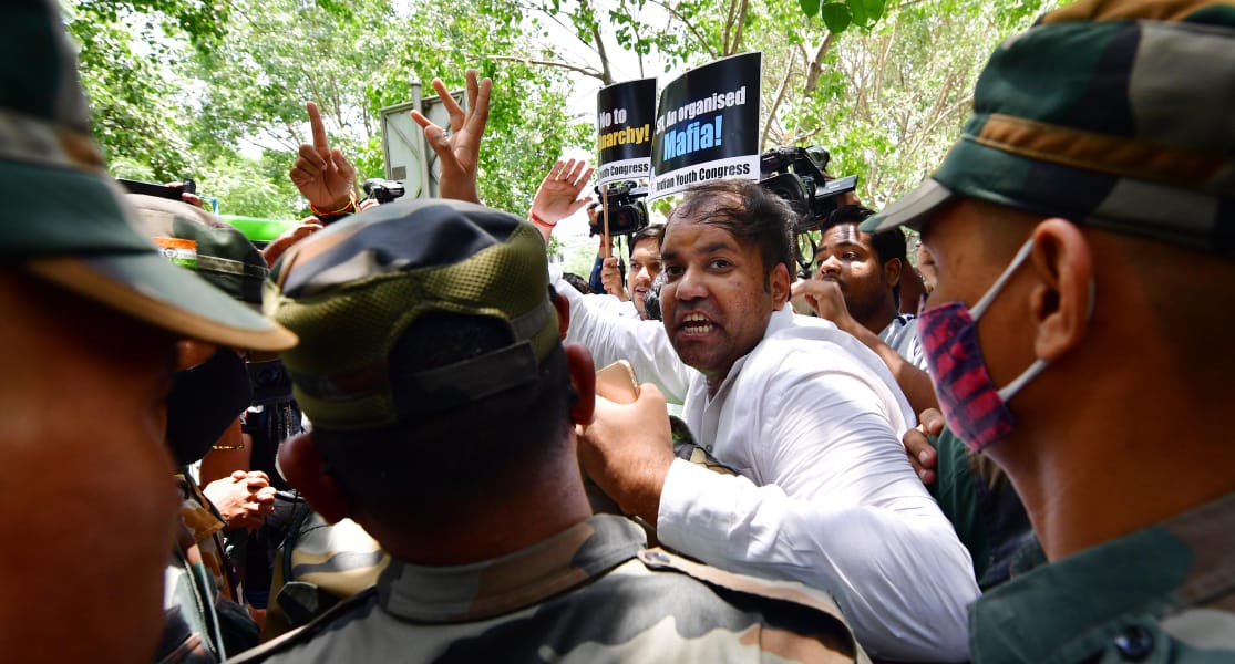 IYC protests in Delhi demanding arrest of SFI members who vandalised Rahul Gandhi’s Wayanad office