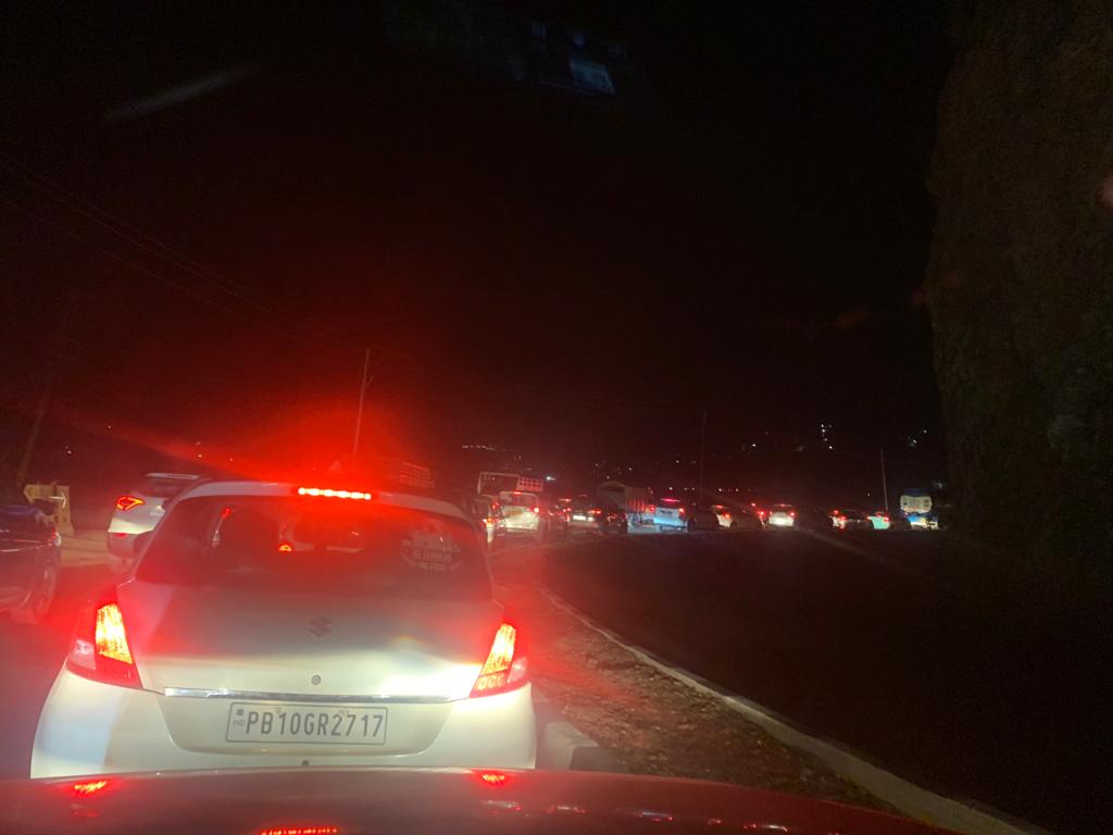 One km in one hour: Huge traffic jam on Shimla-Chandigarh highway leaves commuters harried