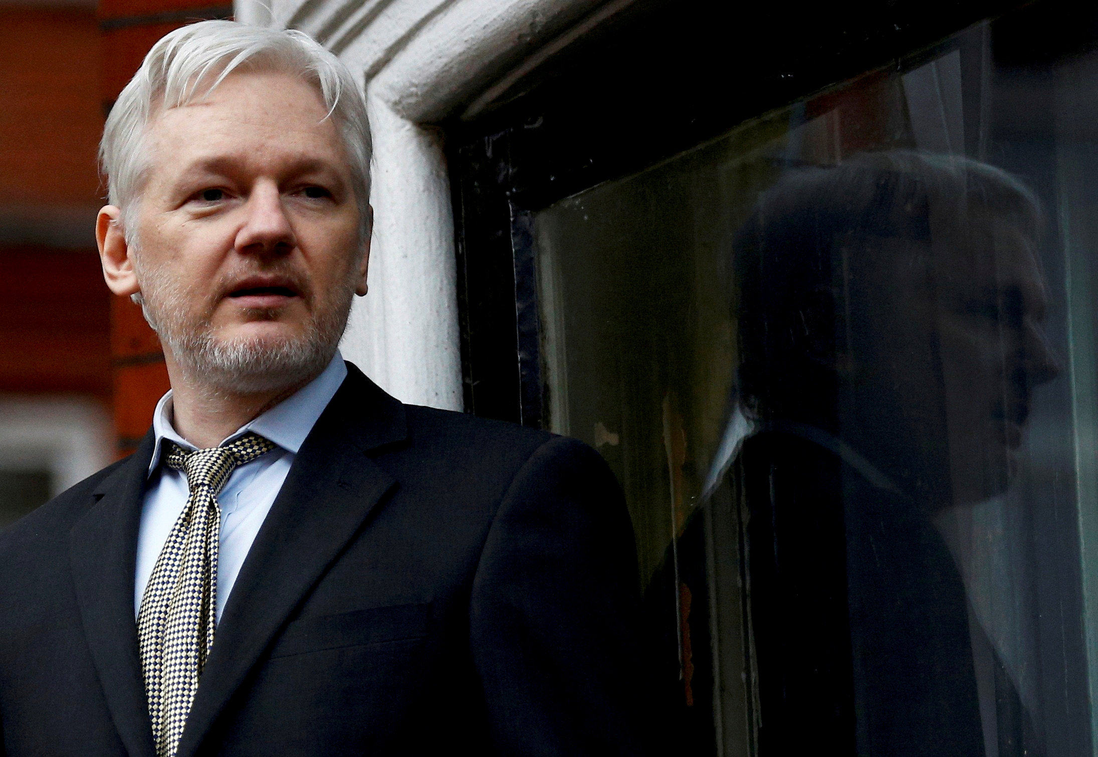 UK approves US extradition of WikiLeaks' founder Julian Assange
