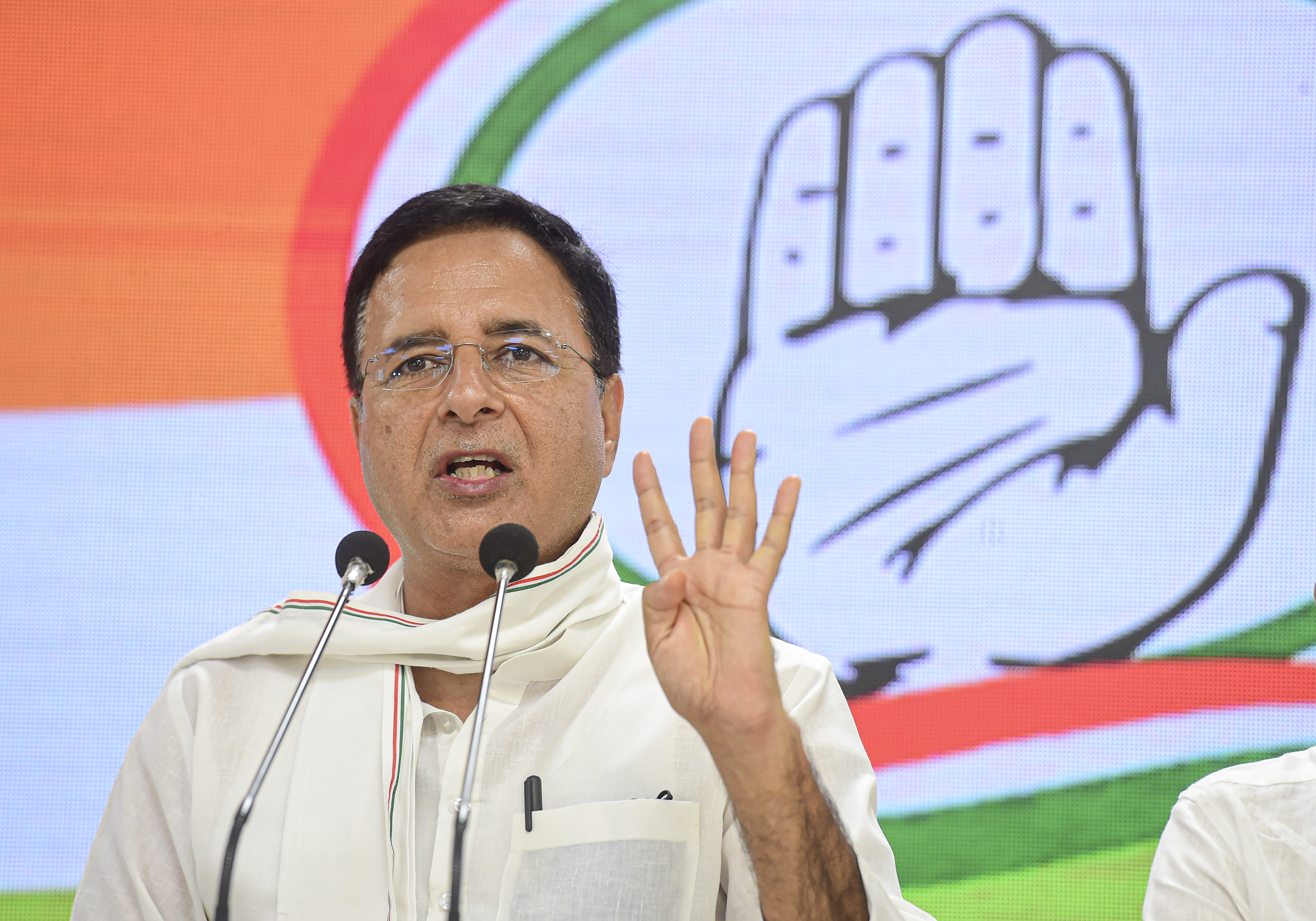‘How long will jumle-baazi continue’: Congress on announcement of recruitment of 10 lakh people by government