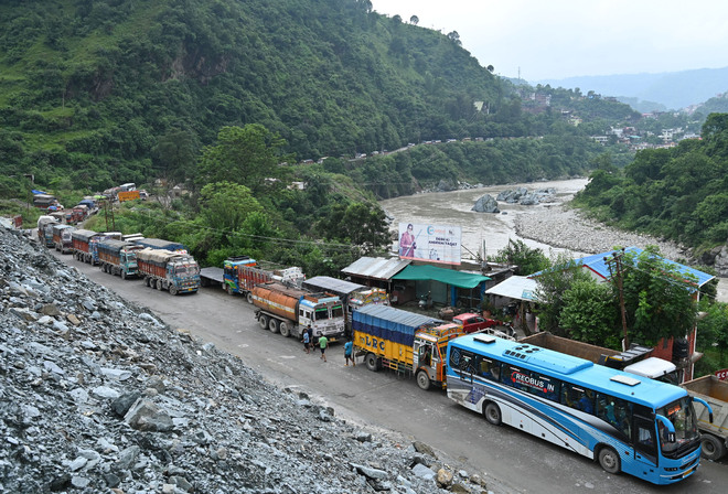 Chandigarh-Manali highway blocked for traffic in Mandi following landslide; traffic restored later