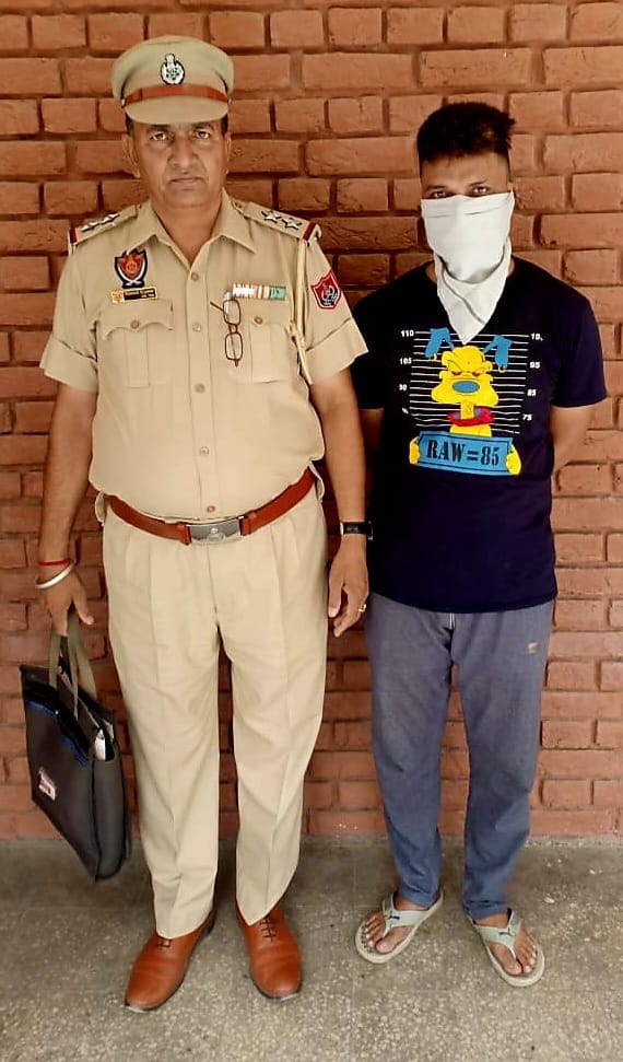 Peddler held with 363 gm of heroin