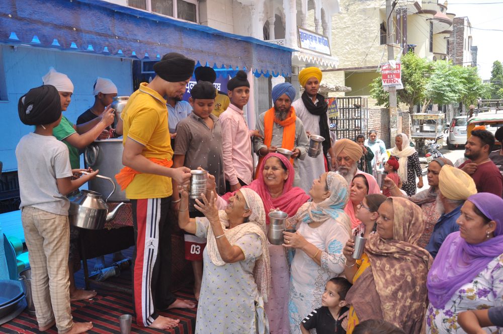 Shaheedi Purb of 5th Sikh master, Guru Arjan Dev, observed with religious fervour in Amritsar