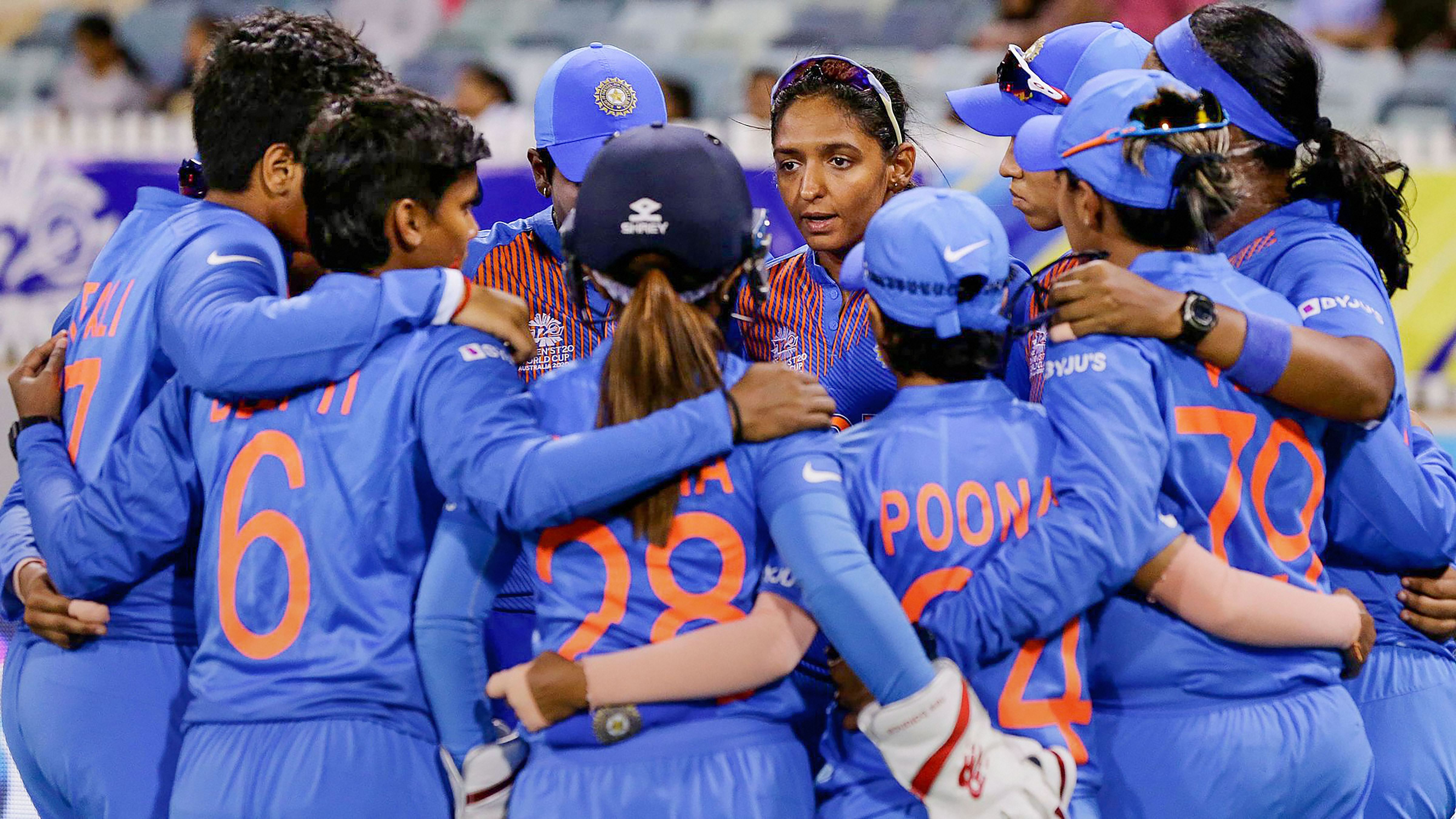 1st T20I: Clinical Indian bowlers choke Sri Lankan women, take 1-0 lead