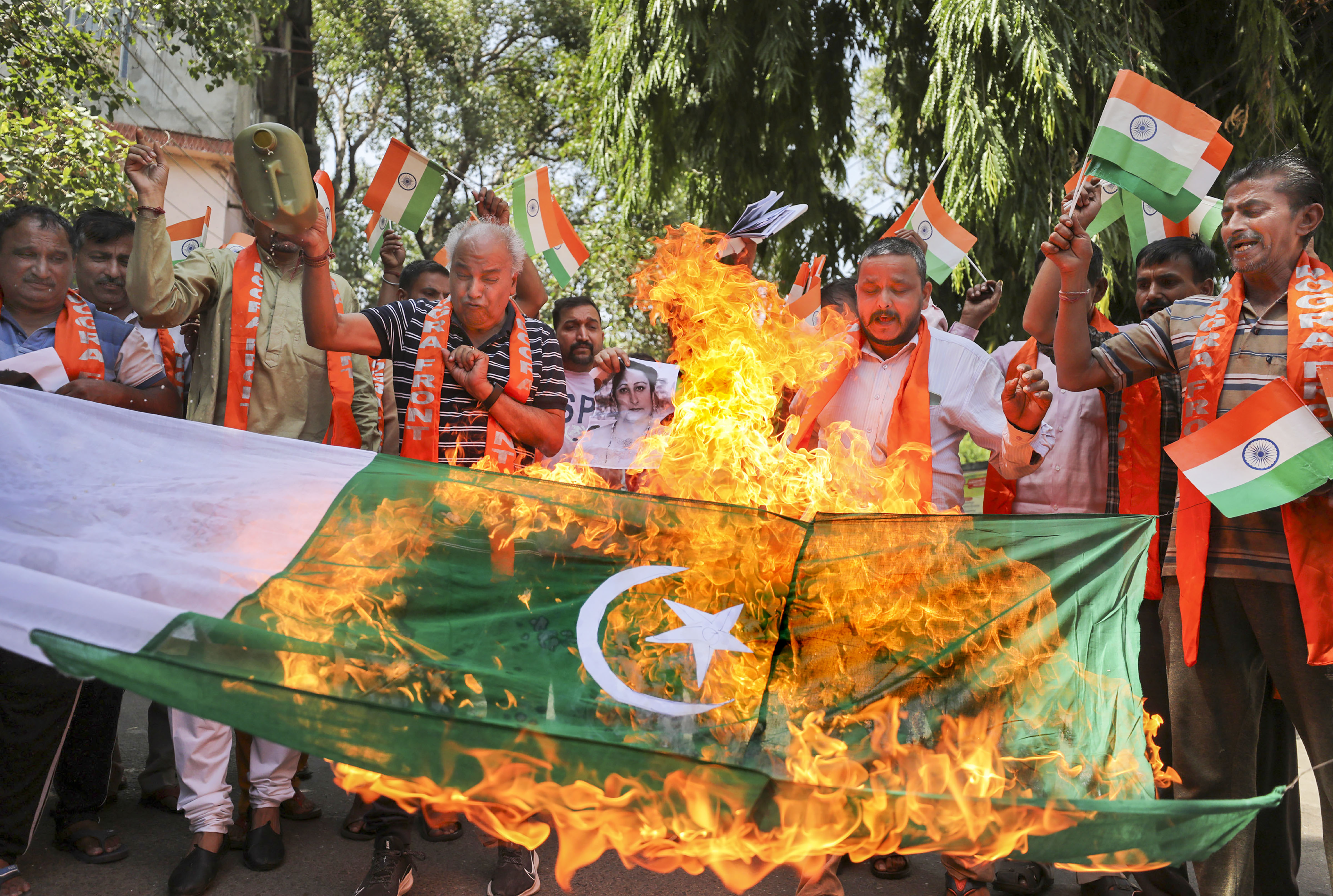 Jammu protests unabated; BJP blames targeted killings on Pakistan