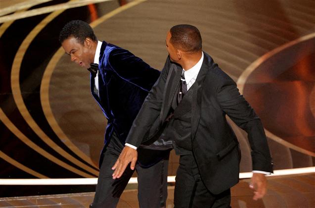 Will Smith posts apology video for slapping Chris Rock, watch