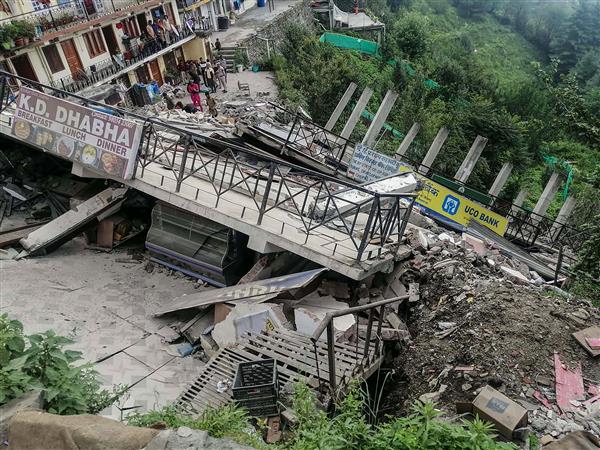 4-storey building falls in Himachal's Chopal