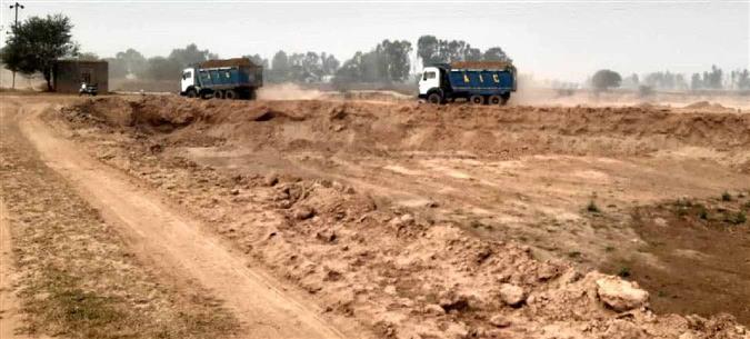 Patiala: 100 FIRs in 4 years, yet no probe into illegal mining in Ghaggar