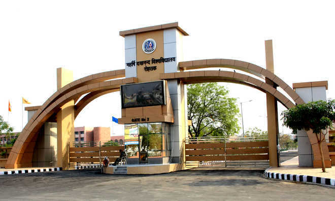 Wrong question paper given, Maharshi Dayanand University, Rohtak, cancels Hindi exam