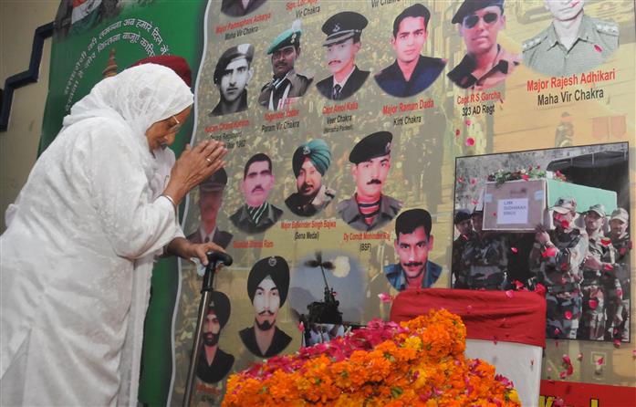 Kargil heroes remembered on Vijay Diwas in Jalandhar Cantt