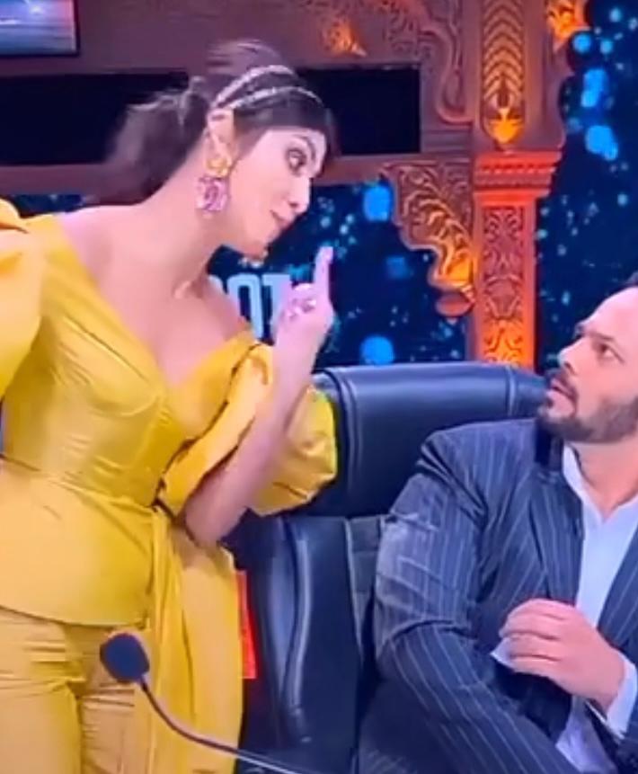710px x 861px - Viral video: On 'India's Got Talent', Shilpa Shetty's 'antics' for a role  in Rohit Shetty's movie, haters drag Raj Kundra, saying 'your husband is a  director, make film with him' : The
