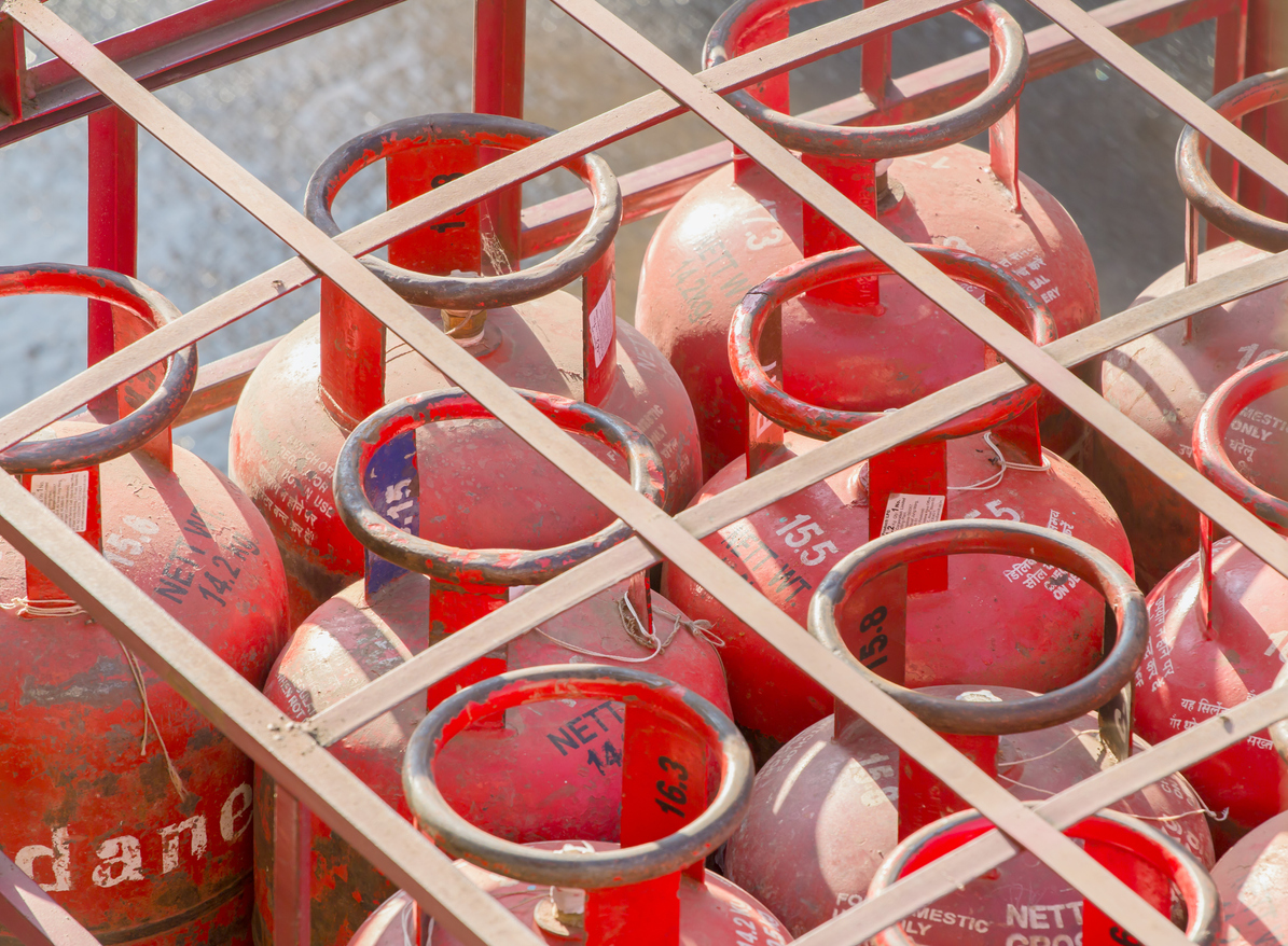 Commercial LPG price cut by Rs 198; no change in ATF rate