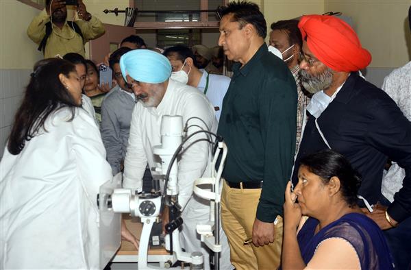 Health Minister inspects govt hospitals in Amritsar
