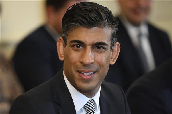 Rishi Sunak tops new UK PM vote as only 4 remain in race