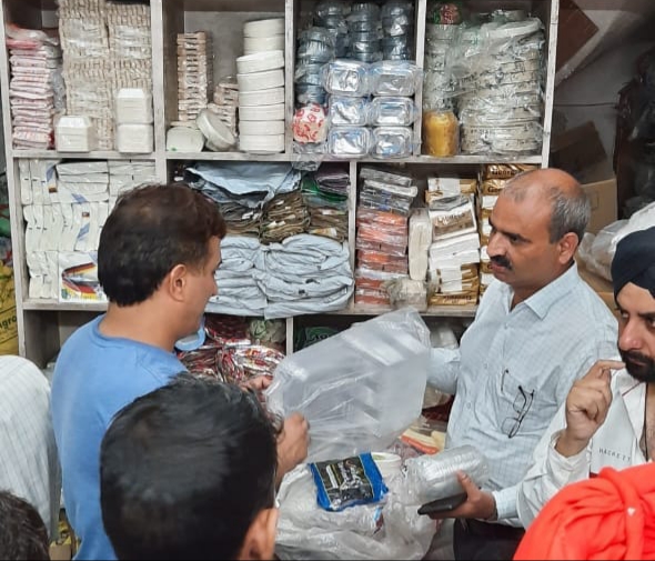 3 challaned for selling single-use plastic items in Amritsar