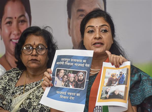 Congress alleges saffron link with terrorists, BJP hits back
