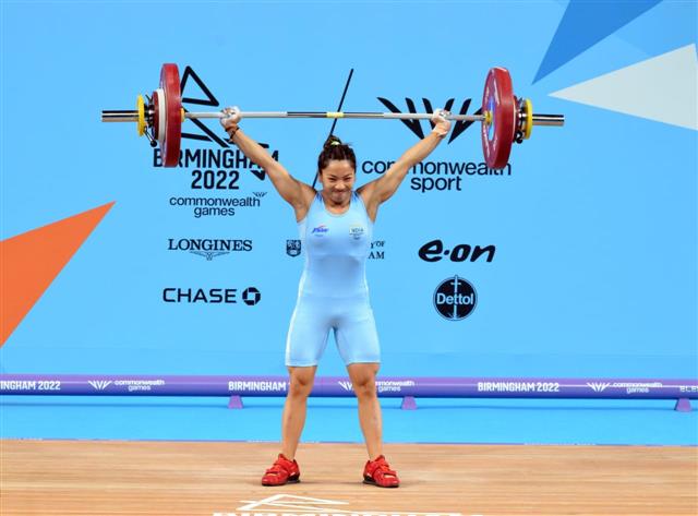 CWG 2022: Mirabai Chanu clinches gold medal in Women's 49 kg final