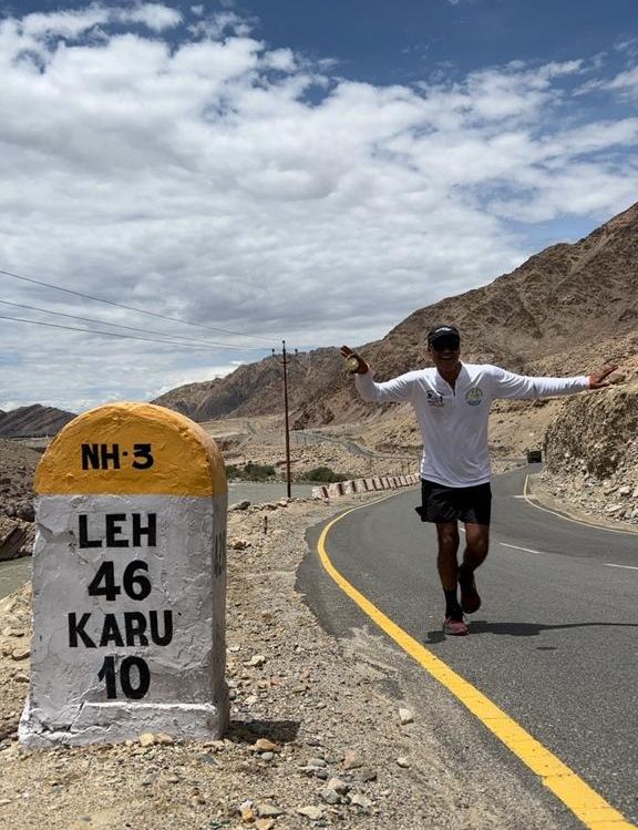 From Leh to Manali on foot in record time 21 hours and 18 minutes
