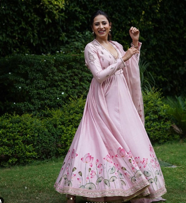 Punjabi star Sargun Mehta makes her Bollywood debut with 'Mission Cinderella'