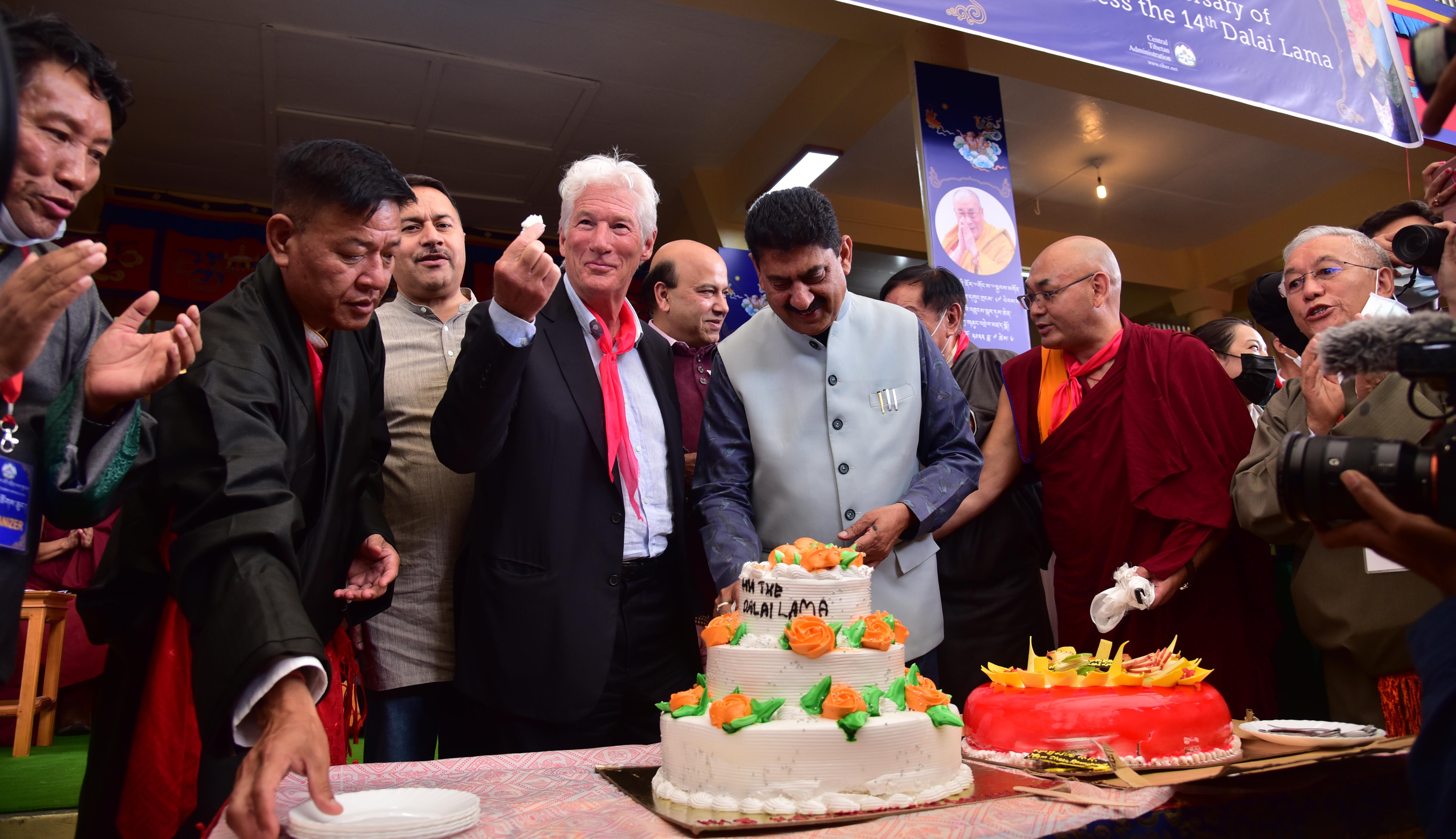 The cake bar - Happy Birthday to Shri Narendra Modi ji | Facebook