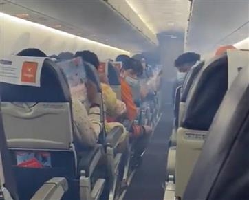 Video: SpiceJet flight flying to Jabalpur returns to Delhi after smoke in cabin at 5,000 feet