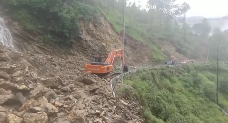Paonta Sahib-Shillai highway blocked