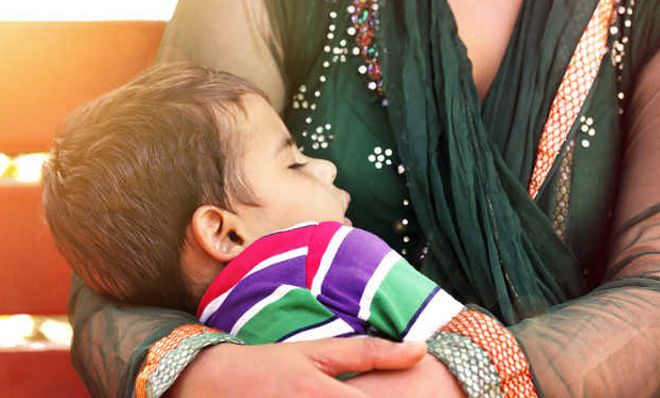 Experts stress breastfeeding