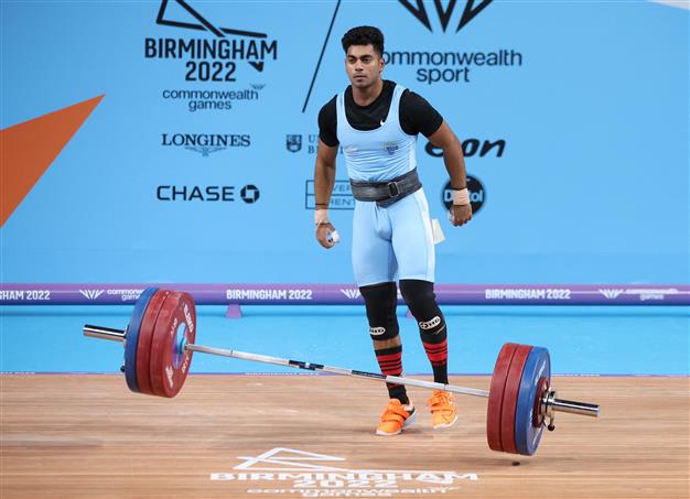 Commonwealth Games: India's Achinta Sheuli clinches gold in men's 73kg  weightlifting final-Sports News , Firstpost